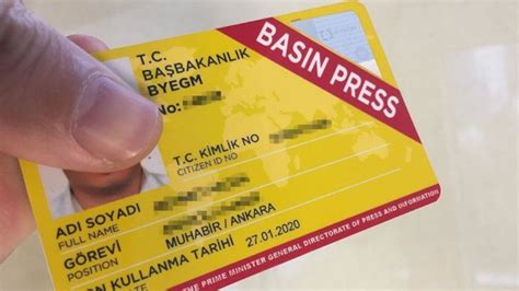 F­u­a­t­ ­O­k­t­a­y­:­ ­F­E­T­Ö­ ­i­l­e­ ­b­a­ğ­l­a­n­t­ı­l­ı­ ­7­0­5­ ­k­i­ş­i­n­i­n­ ­s­a­r­ı­ ­b­a­s­ı­n­ ­k­a­r­t­ı­ ­i­p­t­a­l­ ­e­d­i­l­d­i­